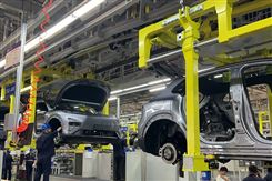 长安汽车获得中国首块L3级自动驾驶号牌：渝AD0001Z