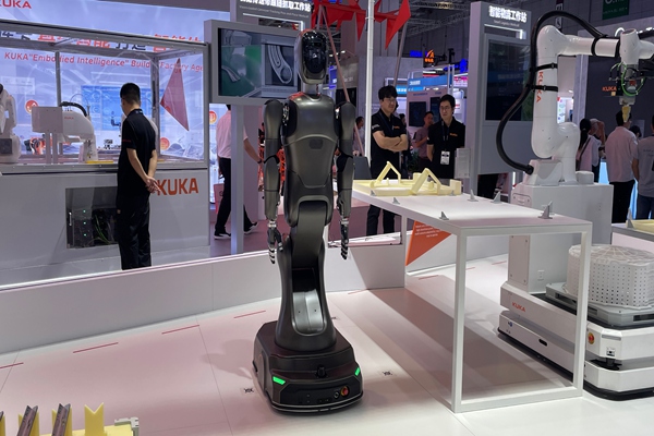 一周要聞 | 何小鵬發文稱今年L4會真正到來;靈心巧手再獲新融資