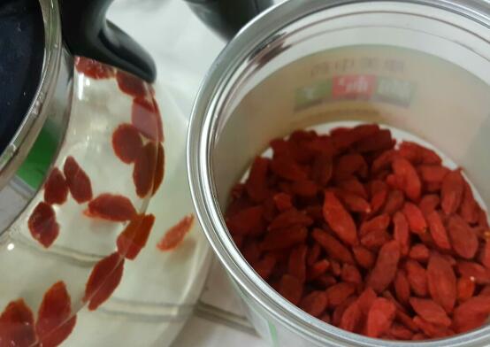 伊利集團(tuán)與百瑞源枸杞簽署合作協(xié)議 共筑健康食品新未來