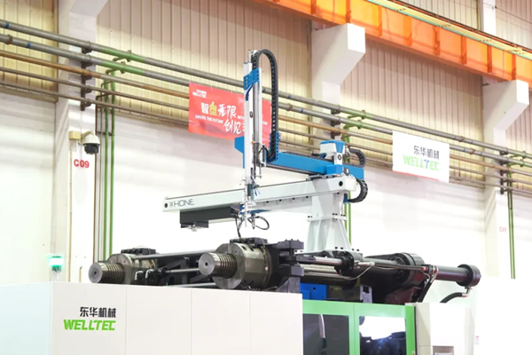 拒絕開工“下馬威” ! 這份注塑機(jī)長假期保養(yǎng)指南請收好